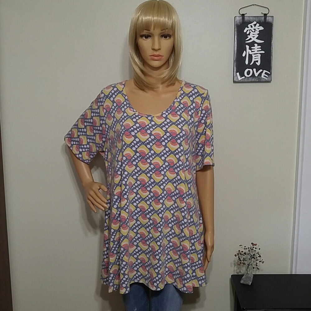 LuLaRoe Perfect T